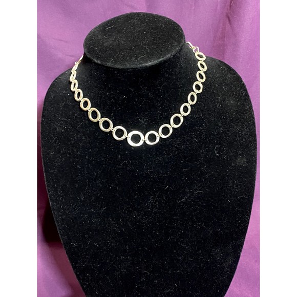 Choker Necklace Silver Hammered Rings Modern Marked NW Light Weight - Picture 1 of 2